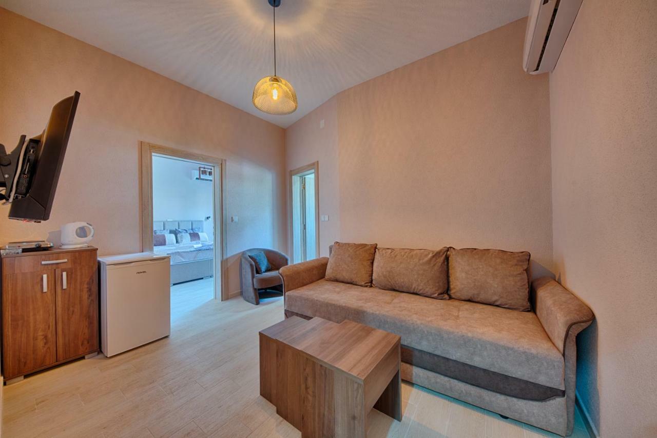 Apart Hotel XXL Lux Dobra Voda Extérieur photo